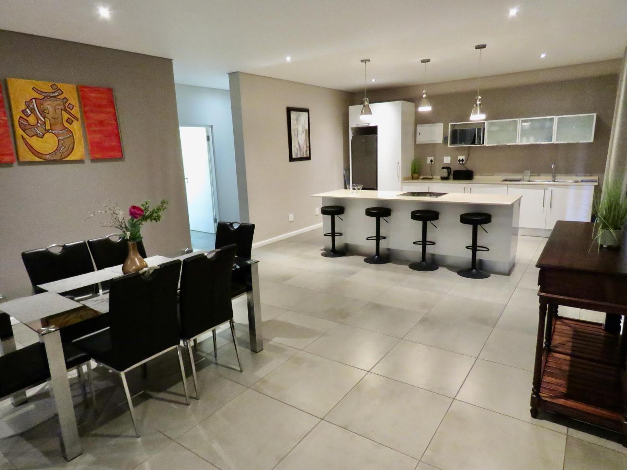 The Executive - Exclusive Self-Catering Apartments - Ezulwini Ngoại thất bức ảnh